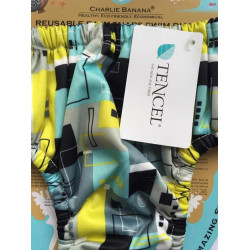 Scutec refolosibil de înot Charlie Banana cu interior de Tencel și capse laterale - model Picasso Scutec refolosibil de înot Charlie Banana cu interior de Tencel și capse laterale - model Picasso