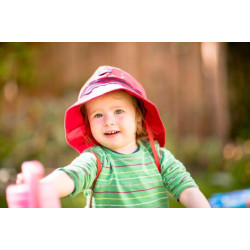 Pălărie de soare cu boruri mari Pickapooh ”Pompier” cu protecție UV UPF80 din bumbac organic roșie pentru copii Pălărie de soare cu boruri mari Pickapooh ”Pompier” cu protecție UV UPF80 din bumbac organic roșie pentru copii