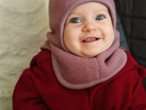 Cagulele Pickapooh din lână merino organică – din nou în stoc la KiddyShop!
