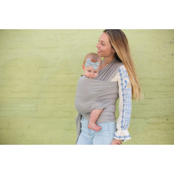 Wrap elastic din bambus pentru purtarea bebelușilor - Boba Light Grey Wrap elastic din bambus pentru purtarea bebelușilor - Boba Light Grey