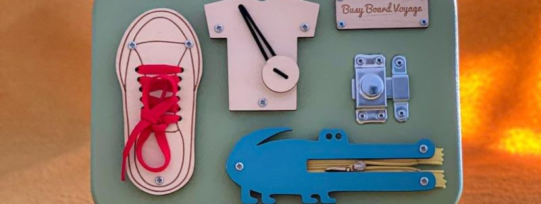 Descoperă magia învățării prin planșa Montessori din lemn Charade et Compagnie Descoperă magia învățării prin planșa Montessori din lemn Charade et Compagnie