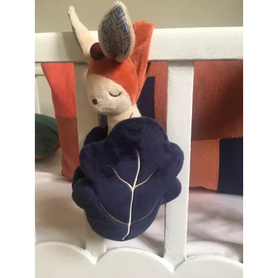 Jucărie muzicală „Doudou” Ebulobo Gabin Lapin pentru bebeluși Jucărie muzicală „Doudou” Ebulobo Gabin Lapin pentru bebeluși