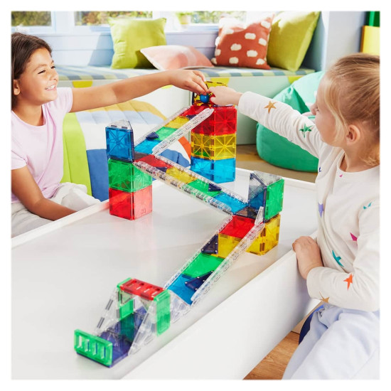 Set MAGNA-TILES Rail Racers Deluxe - 90 piese magnetice de construcție Set MAGNA-TILES Rail Racers Deluxe - 90 piese magnetice de construcție