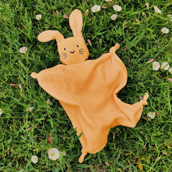 Jucărie moale de alinare Summerville Rabbit Cameo Orange din bumbac organic Jucărie moale de alinare Summerville Rabbit Cameo Orange din bumbac organic
