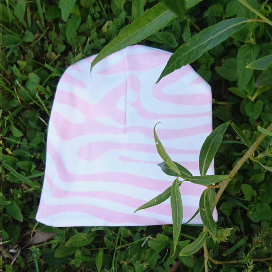Căciuliță Summerville Animal Print Pink din bumbac organic GOTS pentru bebeluși de 0-3 luni Căciuliță Summerville Animal Print Pink din bumbac organic GOTS pentru bebeluși de 0-3 luni