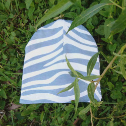 Căciuliță Summerville Animal Print Sapphire din bumbac organic GOTS pentru bebeluși de 0-3 luni Căciuliță Summerville Animal Print Sapphire din bumbac organic GOTS pentru bebeluși de 0-3 luni