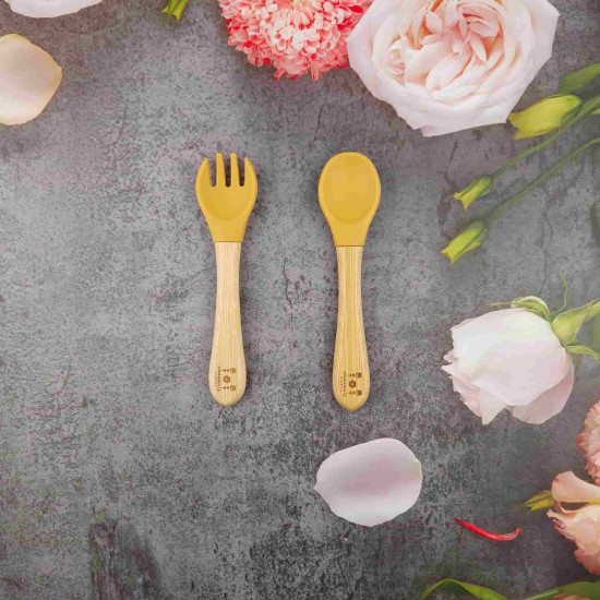 Tacâmuri (linguriță și furculiță) Summerville Ochre din bambus și silicon, pentru bebeluși